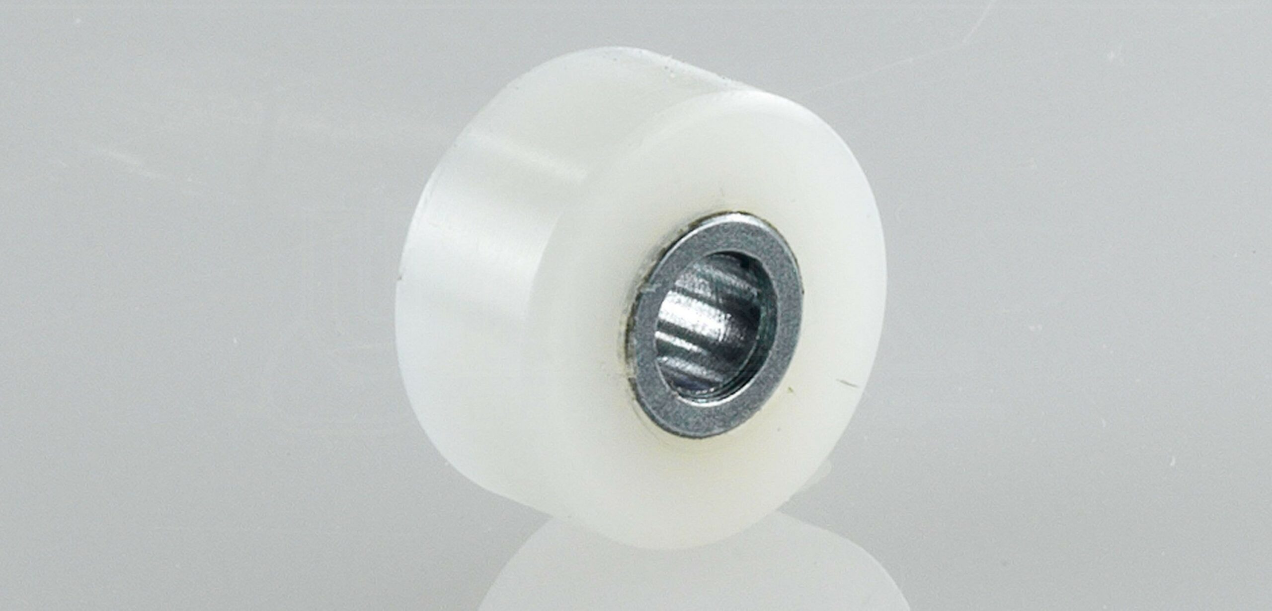 Replacement wheel for roller tip RST1LF